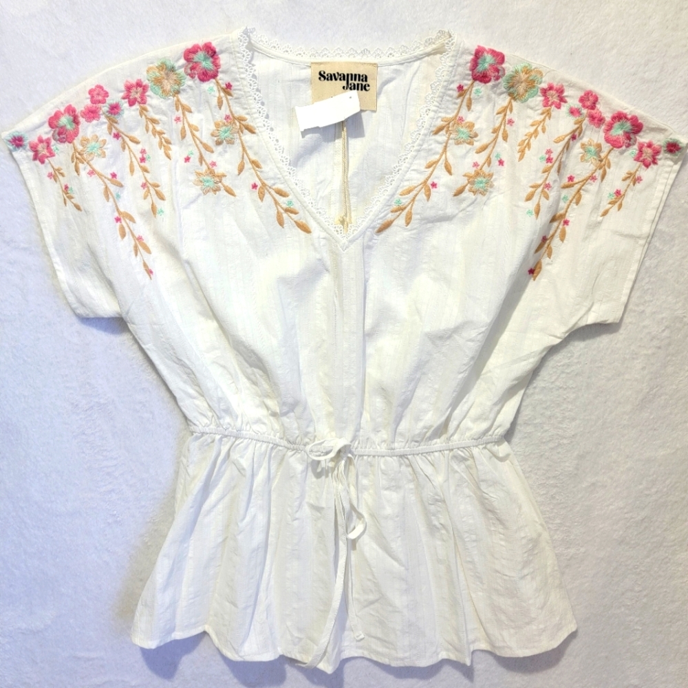 NWT Savanna Jane White Floral Embroidered Peasant Top Blouse Boho Size  M